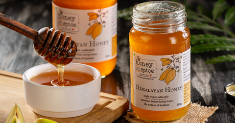 the best Himlayan honey from honey and spice