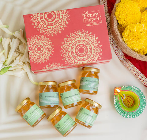 Festive honey gift box with 6 mini jars – perfect Diwali gifting set